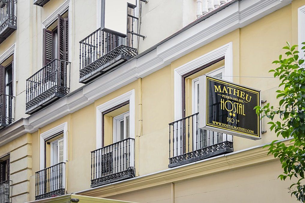 Hostal Matheu Madrid Kültér fotó